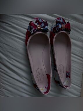 Ted Baker Pink Floral Bow Ballet Flats Size 8
